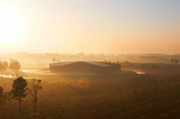 Винний зал Asterisk Елегантний виставковий зал вин в комплексі Asterisk, Пекін, дизайн SAKO architects