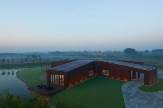 Підземний винний завод Інтер'єр підземного винного заводу в Asterisk, спроектований SAKO Architects, Пекін