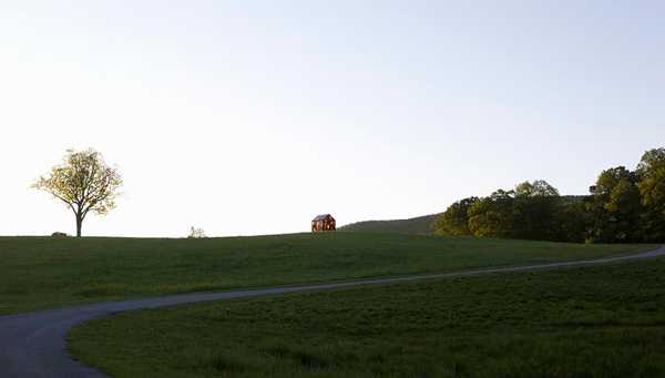 Солодкий архітектурний експеримент Солярій з цукру: інноваційний архітектурний дизайн 2026 з використанням карамелізованого скла.