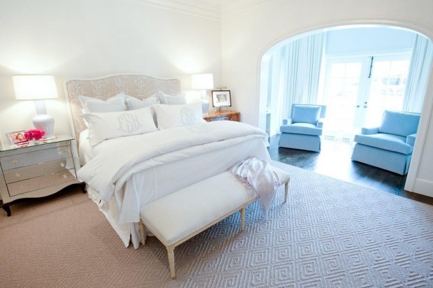 Світла грецька спальня Світла спальня в грецькому стилі, дизайн 2026 року, блакитні акценти.