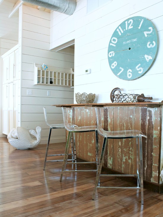 Вінтаж на кухні Настінний годинник у вінтажному стилі гармонійно вписується в інтер'єр сучасної кухні 2026.