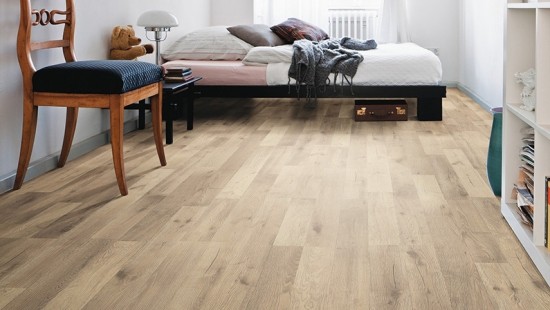 Ламінат чи паркетна дошка: що обрати для вашої оселі? — Ламінат: переваги та недоліки