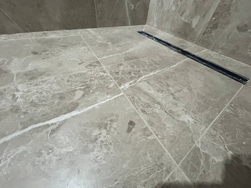 Якість швів плитки Технічний нагляд 2026: Перевірка швів плитки на сколи – увага до деталей при ремонті