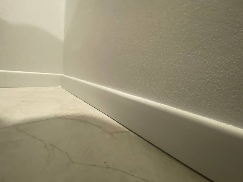 Плінтуси та молдинги: контроль Перевірка монтажу плінтусів та молдингів: контроль якості чистового оздоблення 2026.