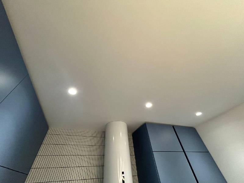 Огляд стелі Контроль якості чистового оздоблення 2026: огляд натяжної стелі на наявність дефектів