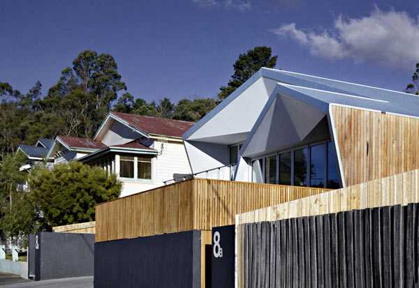 Сучасний дизайн 2026 Сучасна архітектура 2026: скляні розсувні двері в заміському будинку в Австралії.