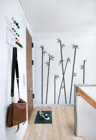 Арт-деко у передпокої Сучасний дизайн передпокою 2026 з елементами арт-деко та стильними вініловими наклейками