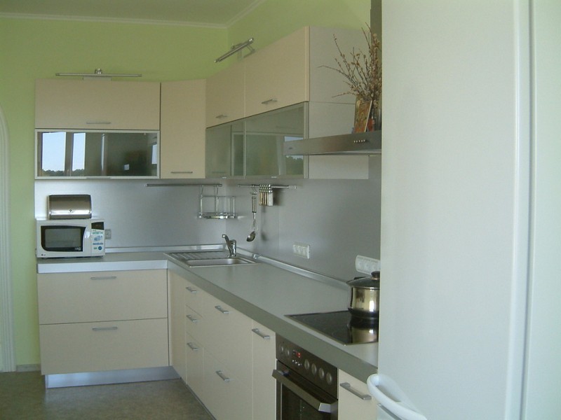 Освітлення для затишку Багаторівневе освітлення кухні 2026: ідеальне поєднання функціональності та затишної атмосфери