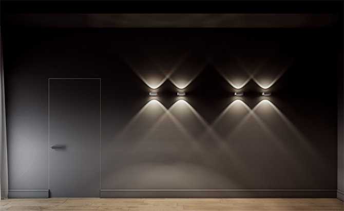 Стильне освітлення коридору Освітлення в коридорі котеджу: сучасний дизайн, мінімалізм та натуральні матеріали.