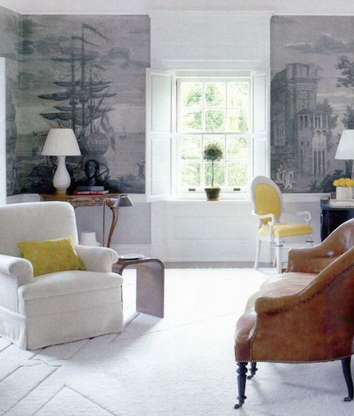 Антична фреска в домі Світлі шпалери-фреска в античному стилі для вишуканого дизайну вітальні.