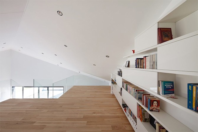 Бібліотека мрії 2026 Сучасна бібліотека в будинку зі складною геометрією фасаду, дизайн 2026 рік.