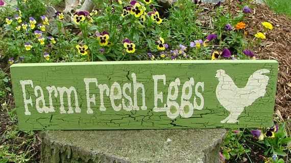 Стіл: ефект кракелюру Детальний огляд ефекту кракелюру 2026: розтріскування латексної фарби на відреставрованому столі.