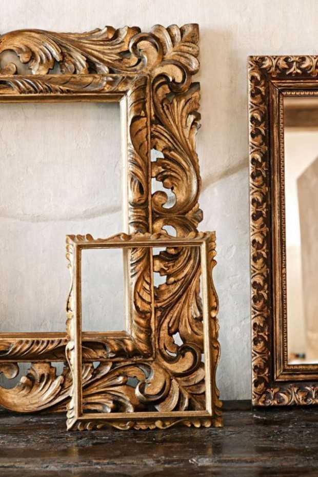 Диван в італійському стилі Елегантний італійський інтер'єр: зручний диван, старовинні меблі та сучасне мистецтво