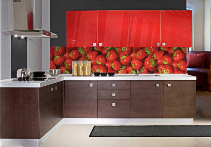 Матовий чи глянцевий фартух? Порівняння: матовий та глянцевий пластиковий фартух для кухні – виберіть свій стиль.