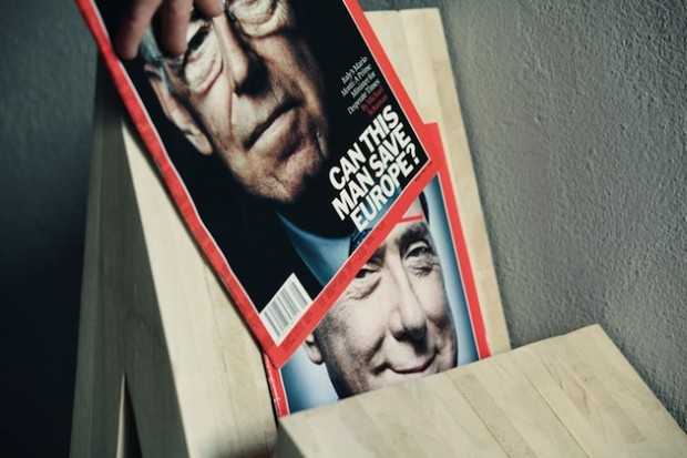 Стильний акцент Стильна дерев'яна підставка для журналів – акцентний елемент, що організовує простір у 2026