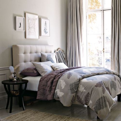 Спокій бежевого кольору Світла бежева спальня з акцентом на натуральні матеріали та заспокійливий інтер'єр