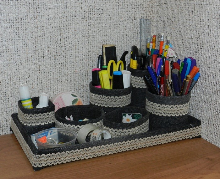 Джинсовий органайзер своїми руками Органайзер для канцелярії своїми руками з перероблених джинсів: креативна ідея для робочого столу