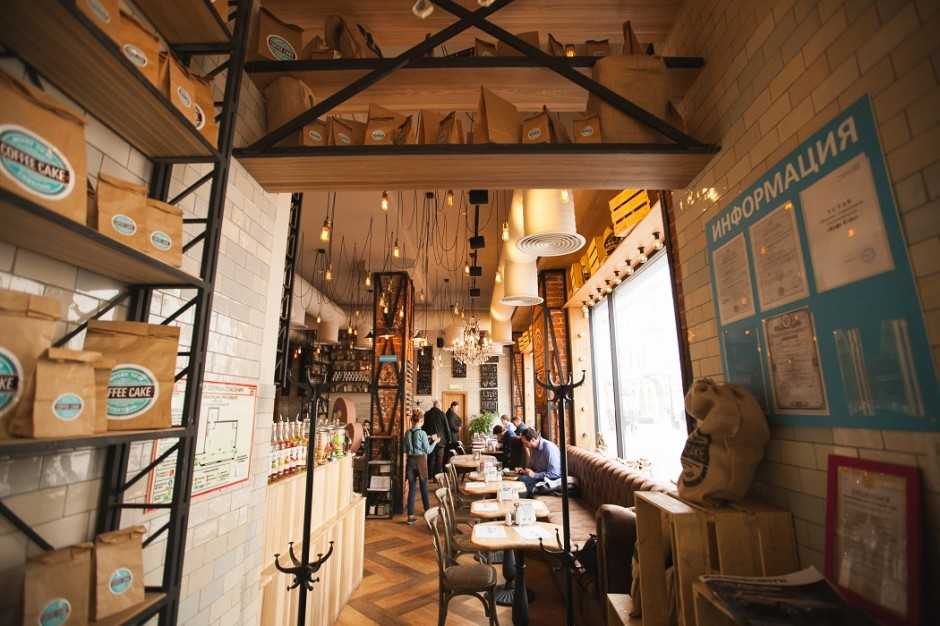 Кав'ярня від Cross Art Інтер'єр затишної кав'ярні в Нижньому Новгороді, розроблений Cross Art Studio.