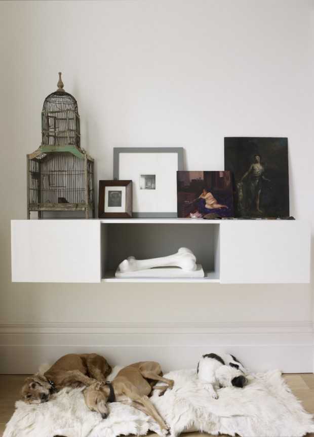 Вітальня: Затишок та еклектика Еклектичний дизайн вітальні з каміном в лондонському будинку, 2026, реконструкція