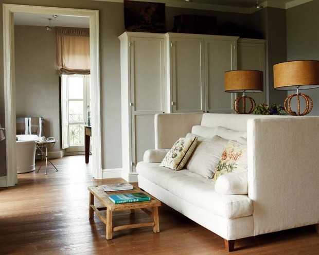 Мадрид: Еклектика та затишок Дизайн інтер'єру будинку 2026 в Мадриді: еклектика та шеббі шик в історичному кварталі.