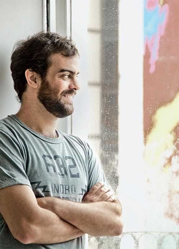 Thomaz Rezende Квартира-студія: дизайн від Thomaz Rezende з сучасними рішеннями для економії місця та комфорту.