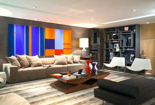 Музика в деталях Деталі дизайну вітальні в стилі арт-нуво з латиноамериканськими акцентами та музичним настроєм.