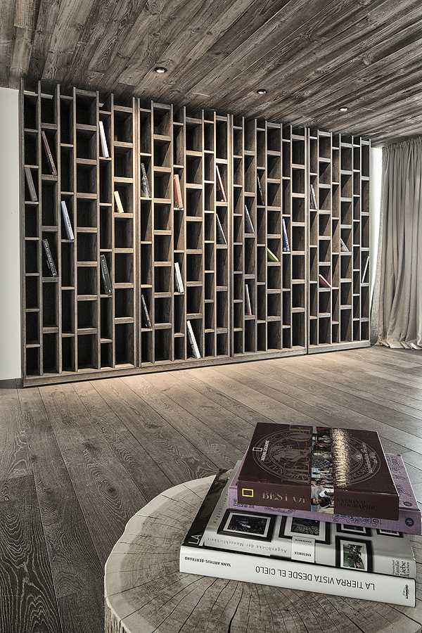 Природні акценти Деталі інтер'єру гірського готелю Wiesergut: дерев'яні акценти та сучасні світильники