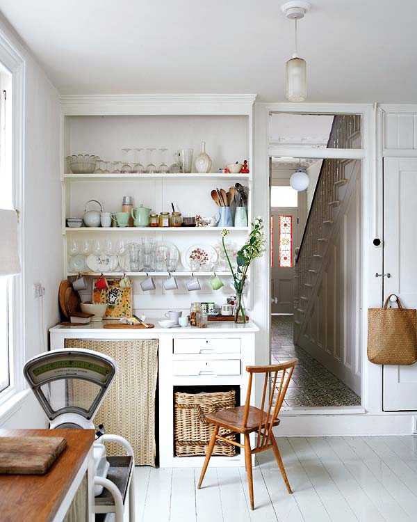 Вікторіанський стиль: елегантність Елегантний дизайн інтер'єру будинку у вікторіанському стилі з світлими акцентами