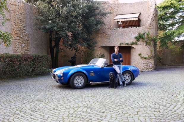 Замок: сучасний інтер'єр Сучасний інтер'єр 2026: замок Емануеле Філіберто з використанням природних матеріалів.