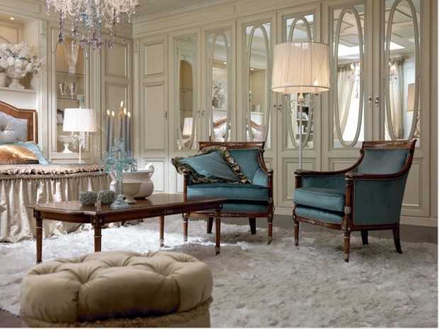 Світло італійського дому Багаторівневе освітлення в італійському стилі з використанням кованих світильників