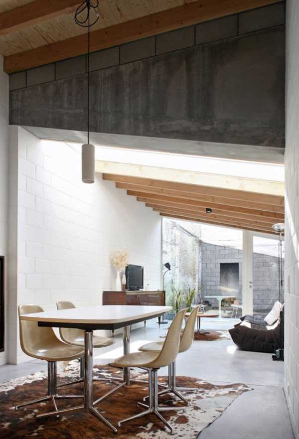 Хол у стилі мінімалізм Сучасний дизайн холу бельгійського будинку в Генті: мінімалізм та природне освітлення.