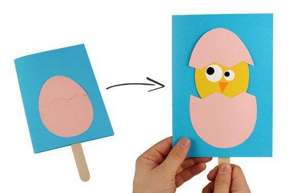 Паперове мистецтво Оригінальна листівка ручної роботи, прикрашена витонченими паперовими елементами та об'ємними деталями.