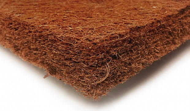 Якісна койра в матраці Якісний матрац з койрою: волокна кокосової койри не кришаться та тримають форму.