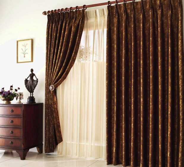 Затишні коричневі штори Коричневі штори в інтер'єрі вітальні, ідеальний вибір для затишку 2026