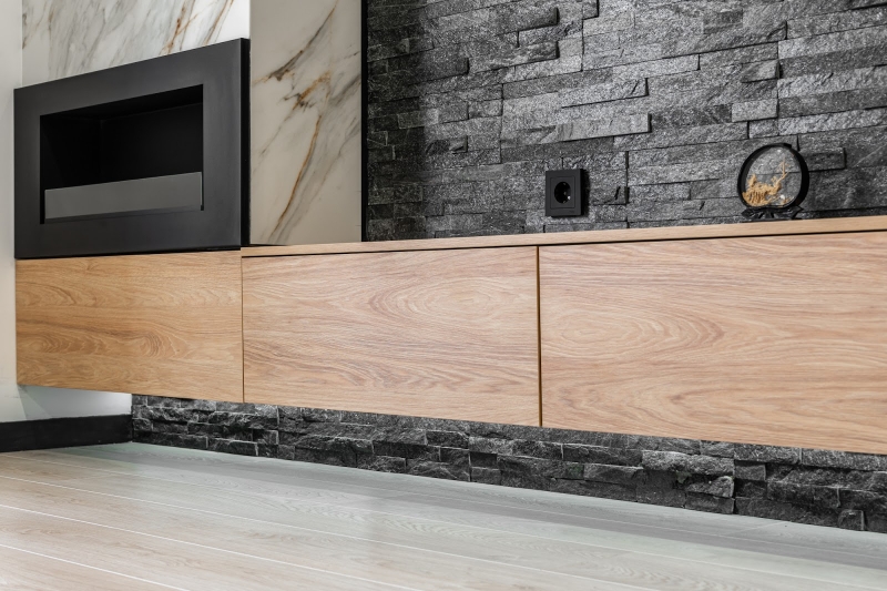 Сланець в інтер'єрі Оздоблення стін сланцевим каменем як сучасна альтернатива шпалерам у 2026 році.