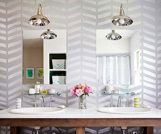 Фарба для маленької ванної Фарба для маленької ванної кімнати: візуальне збільшення простору за допомогою кольору.