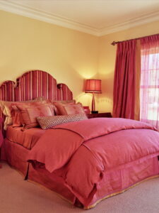 Червона спальня: як створити затишний та стильний інтерєр — Червона спальня