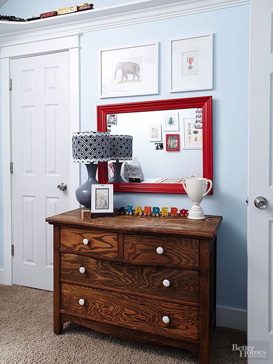 Меблі для підліткової кімнати Сучасна кімната для підлітка з ліжком, письмовим столом та шафою-купе для економії простору