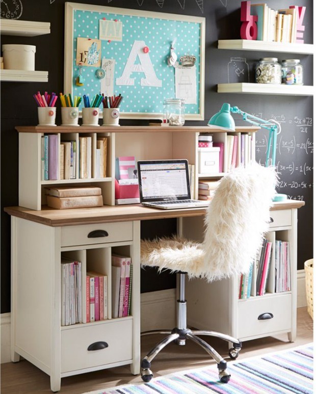 Робоче місце біля вікна Сучасний дизайн підліткової кімнати з робочим місцем біля вікна для кращого освітлення