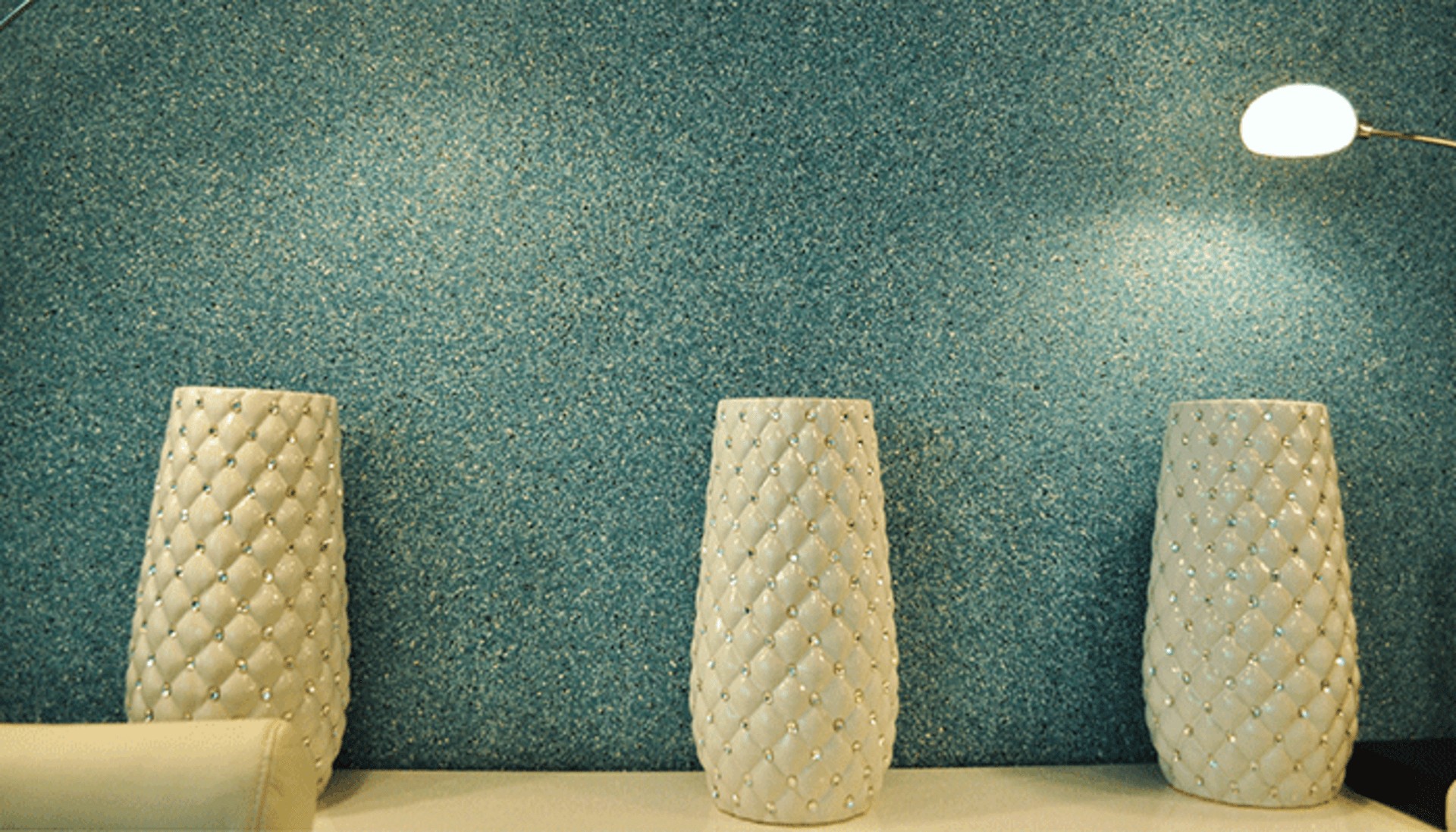 Мінеральна штукатурка: Декор Використання мінеральної штукатурки в декоративних роботах: різноманітні текстури та ефекти