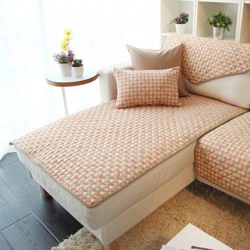 Акцентний принт дивану Покривало на диван з принтом, що додає акцент в дизайн кімнати.