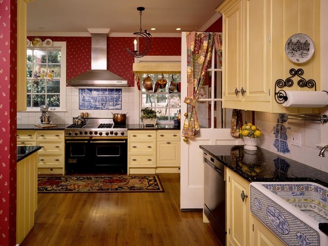 Кантрі шарм Червоні шпалери на кухні в стилі кантрі: затишок та тепло 2026