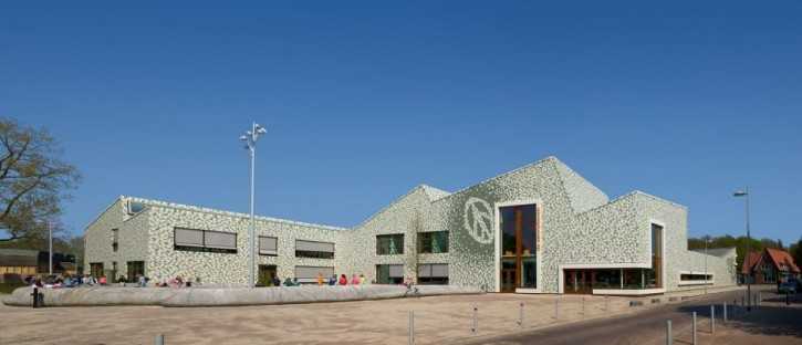 Простір для сну та життя: як дизайн впливає на ваш добробут — Дизайн громадського центру