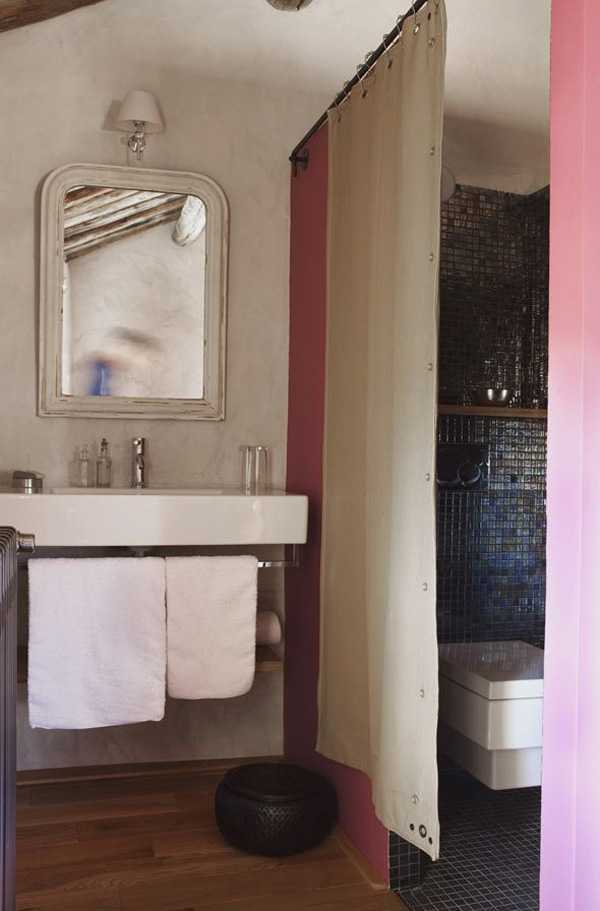 Сільський інтер'єр Maison Інтер'єр гостьового будинку Maison d'Ulyss у сільському стилі, південь Франції.