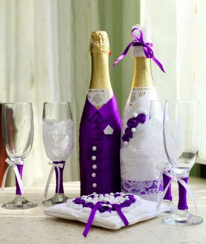 Бірюзова весільна елегантність Бірюзовий набір весільних келихів та пляшок, прикрашених своїми руками для 2026 року.