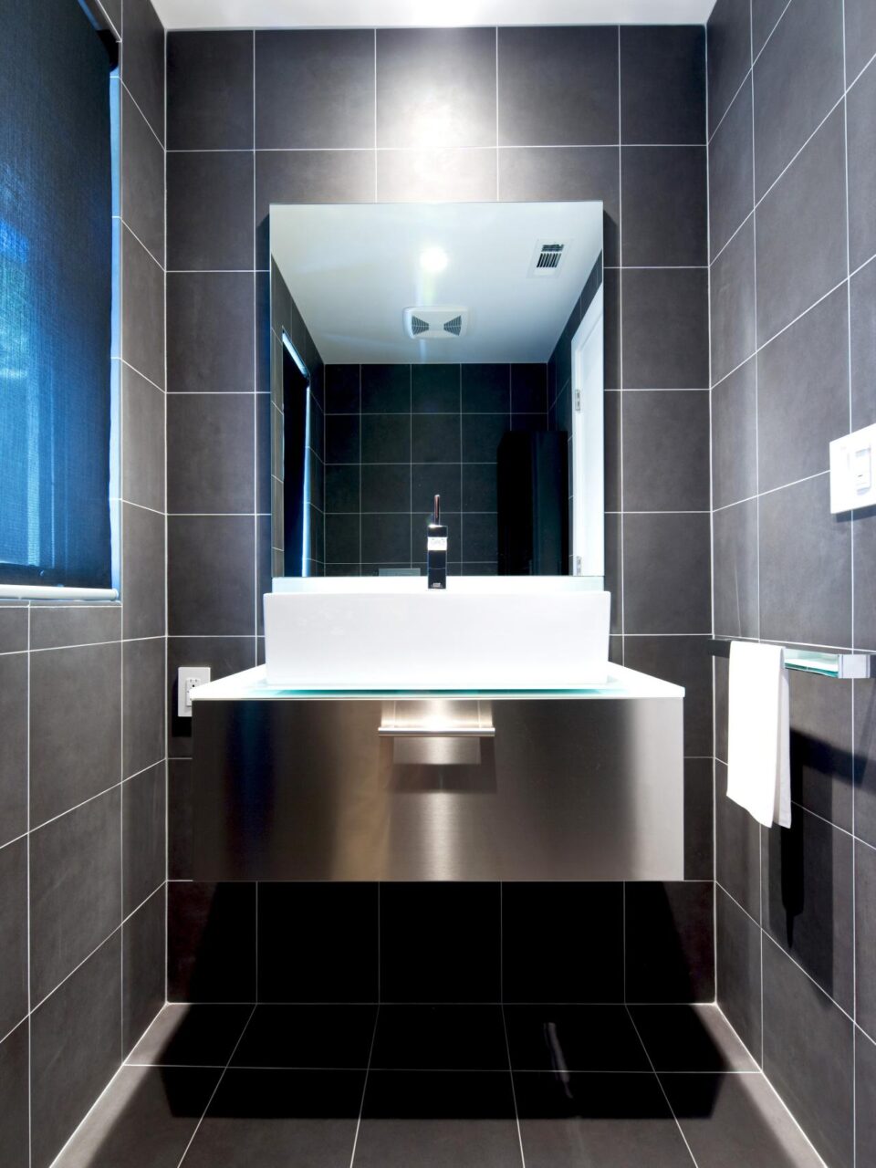 Оптимізуємо ремонт ванної у 2026: Поради експерта Олега Новосада щодо вибору плитки та контролю витрат — Плитка для ванн