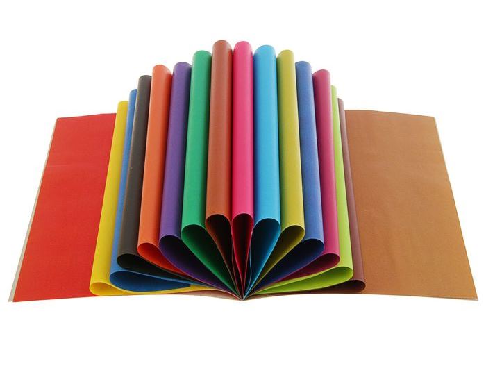 Дитяча листівка на 23 Проста листівка на 23 лютого: паперова аплікація для дитячої творчості своїми руками