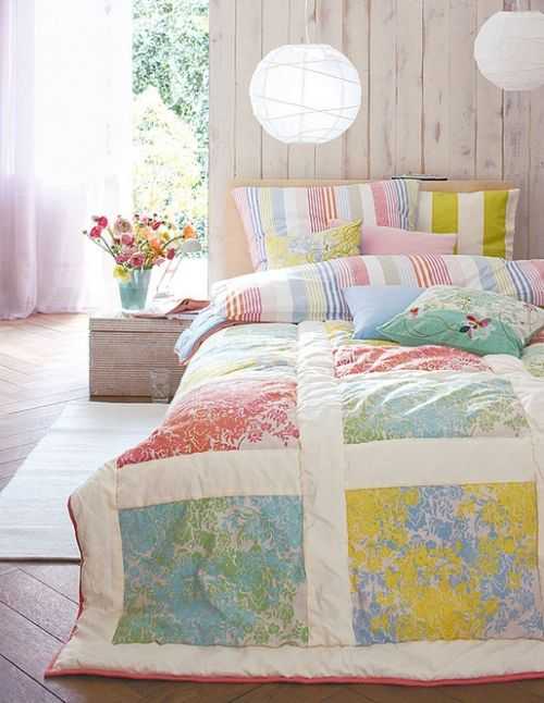 Печворк: складна геометрія Складний геометричний візерунок, створений у техніці печворк, майстерність та унікальність.