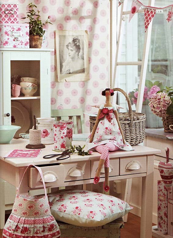 Лялька в інтер'єрі Авторська лялька в інтер'єрі. Декор ручної роботи для затишного дому 2026.