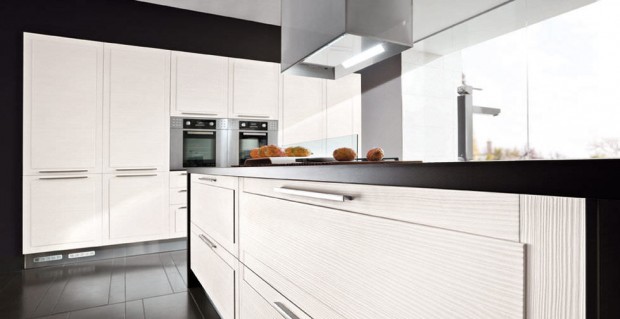 Венге: стиль та елегантність Сучасна кухня венге 2026: поєднання шпону венге, скла та алюмінію в дизайні